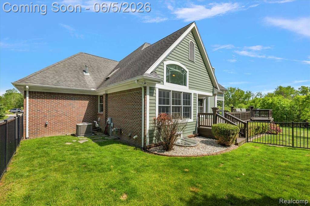 7707 Darcy Lane, Clarkston, MI 48348 — Photo 60