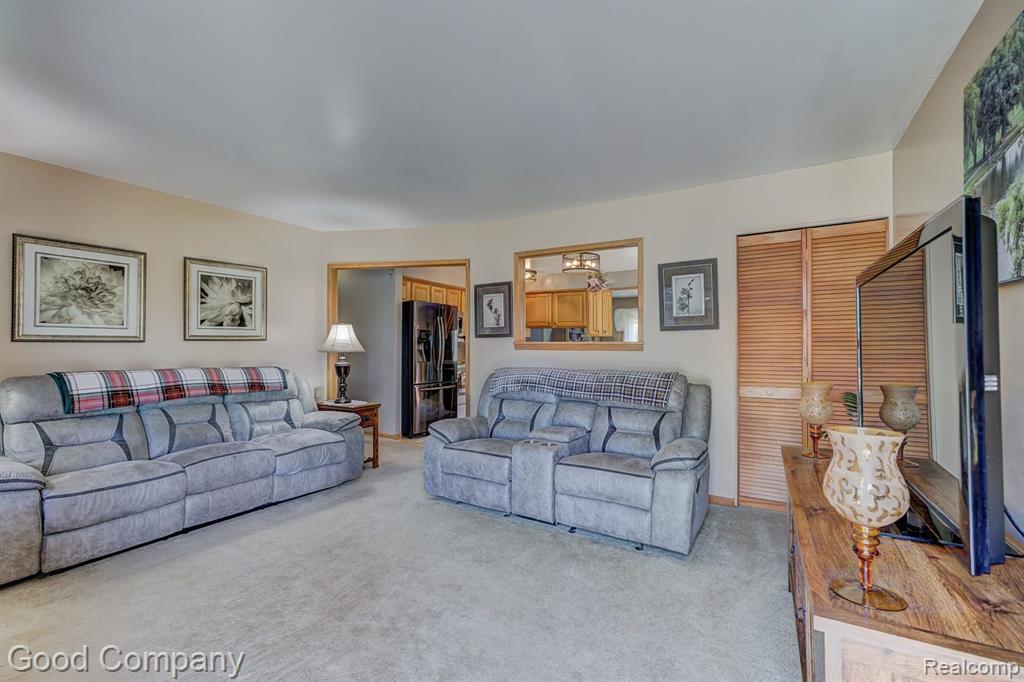 4615 FRAZHO Road, Warren, MI 48091 — Photo 3