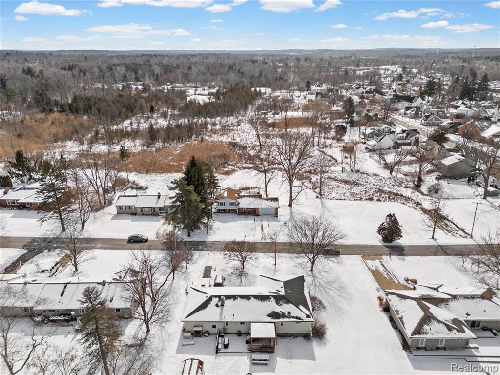 566 Eastridge Drive, Ortonville, MI 48462 — Photo 27