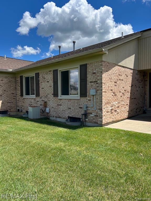 43719 Hartford Drive, 334, Clinton Twp, MI 48038 — Photo 24
