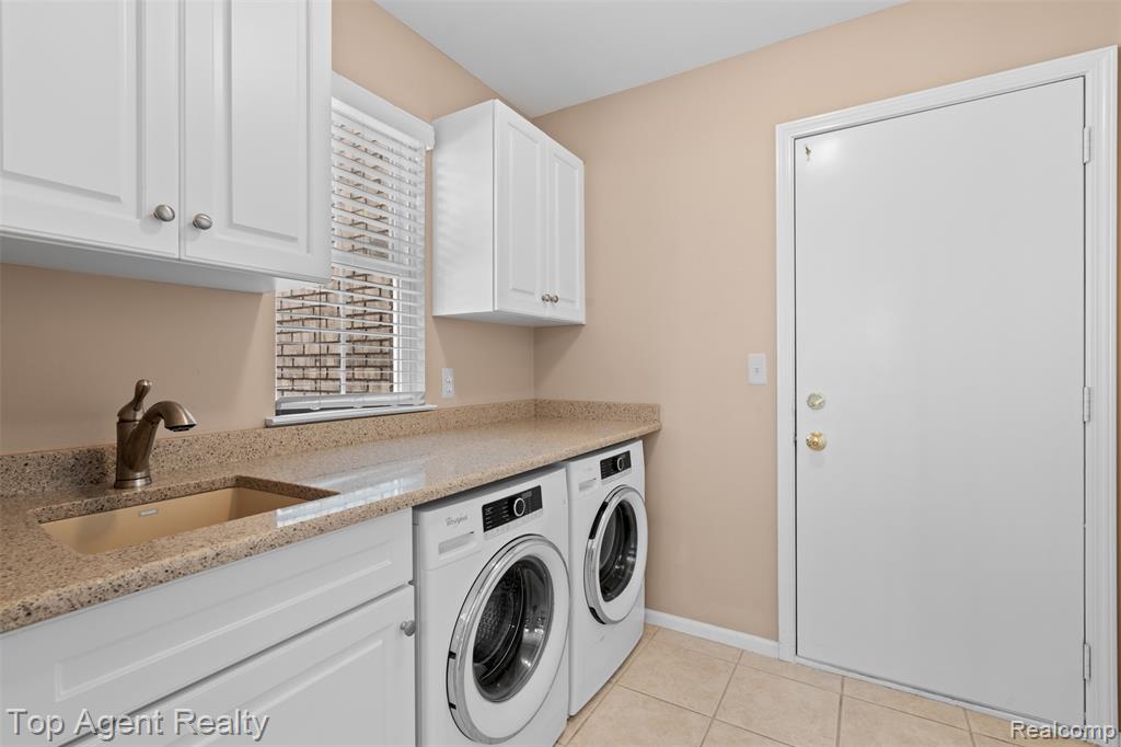 48607 Sutton Bay Court, Shelby Twp, MI 48315 — Photo 16