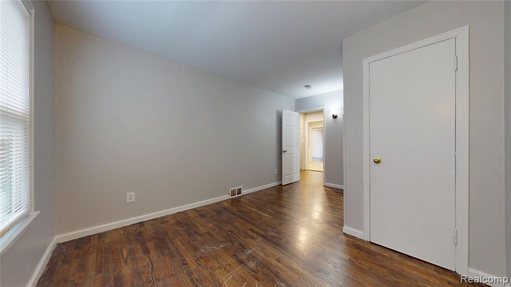 715 Kenilworth Avenue, Pontiac, MI 48340 — Photo 13