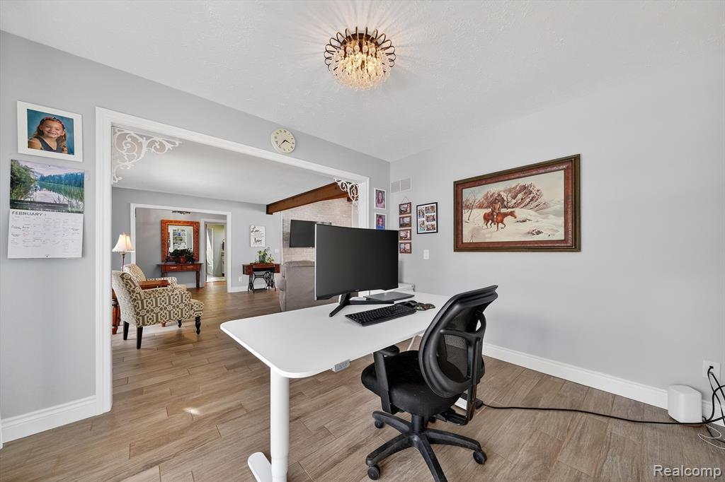 5397 Sutton Place, Grand Blanc, MI 48439 — Photo 6