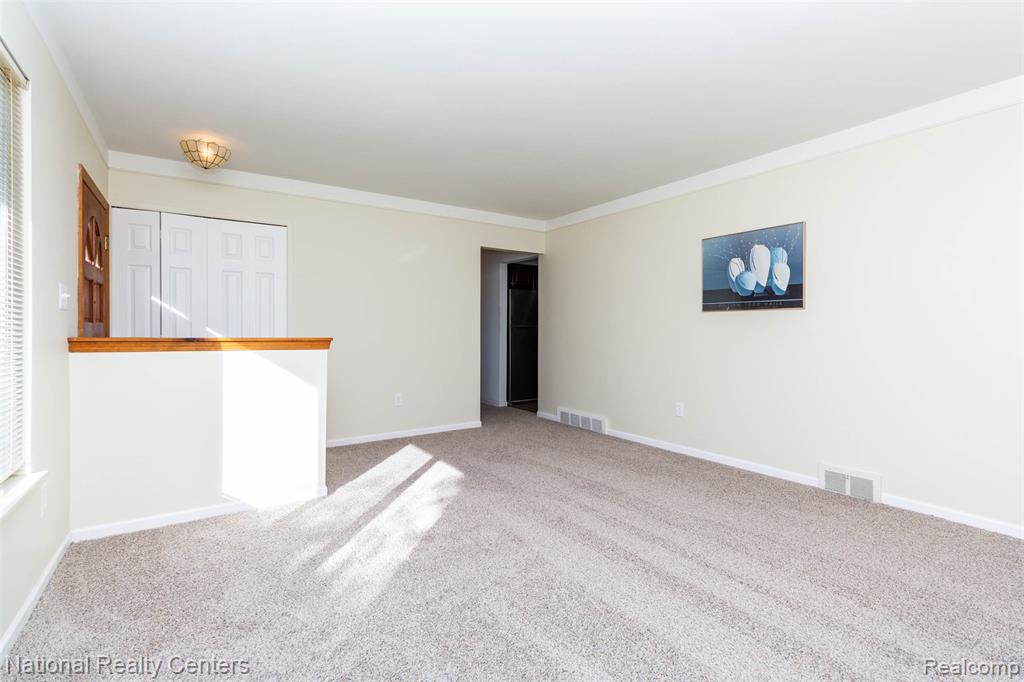 511 S Bryar Street, Westland, MI 48186 — Photo 7