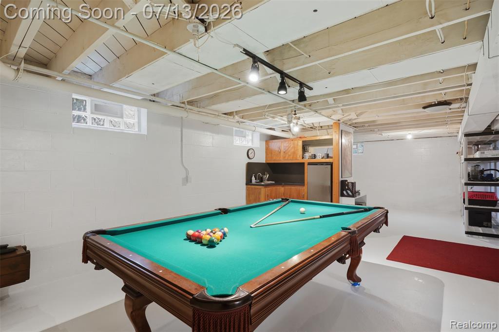 27704 California Drive NW, Lathrup Village, MI 48076 — Photo 26