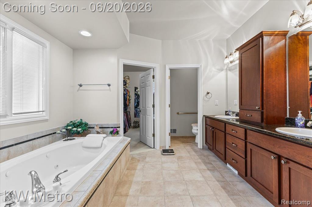 49145 White Mill Drive, Utica, MI 48317 — Photo 26