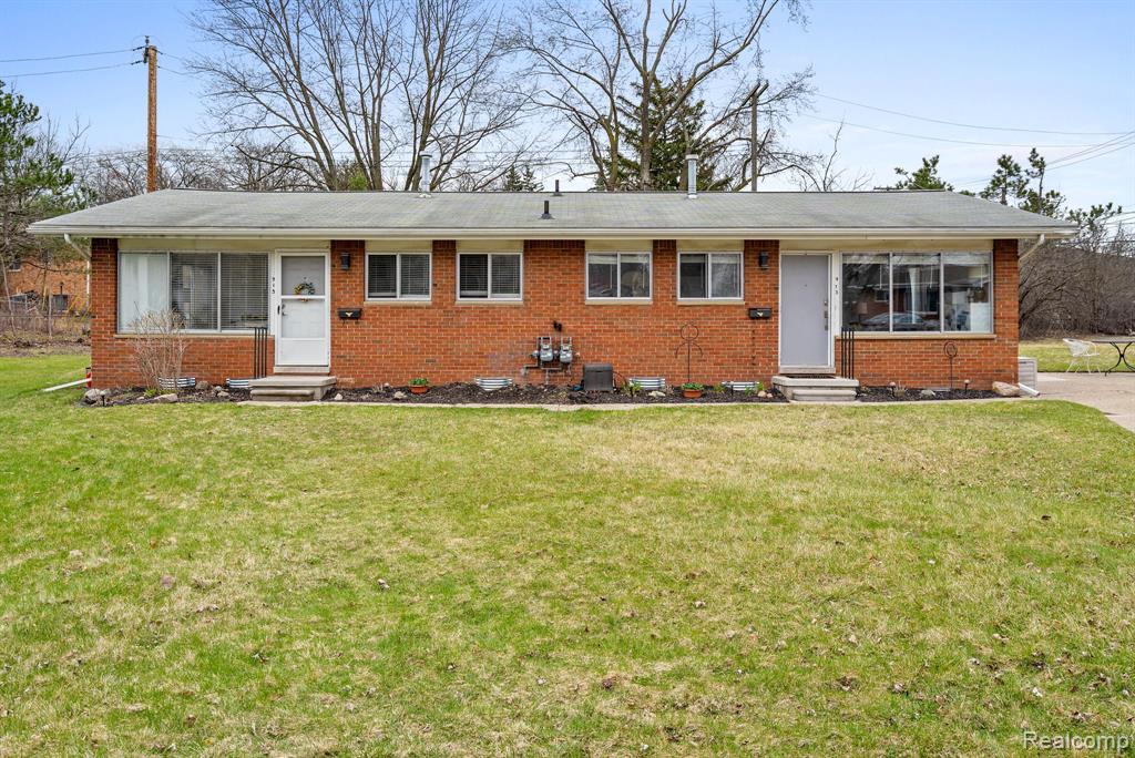 915 Evelyn Court, Ann Arbor, MI 48103 — front exterior