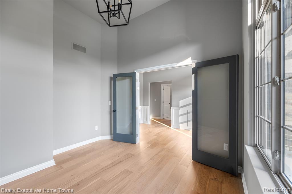 35603 Addison Drive, New Baltimore, MI 48047 — Photo 12