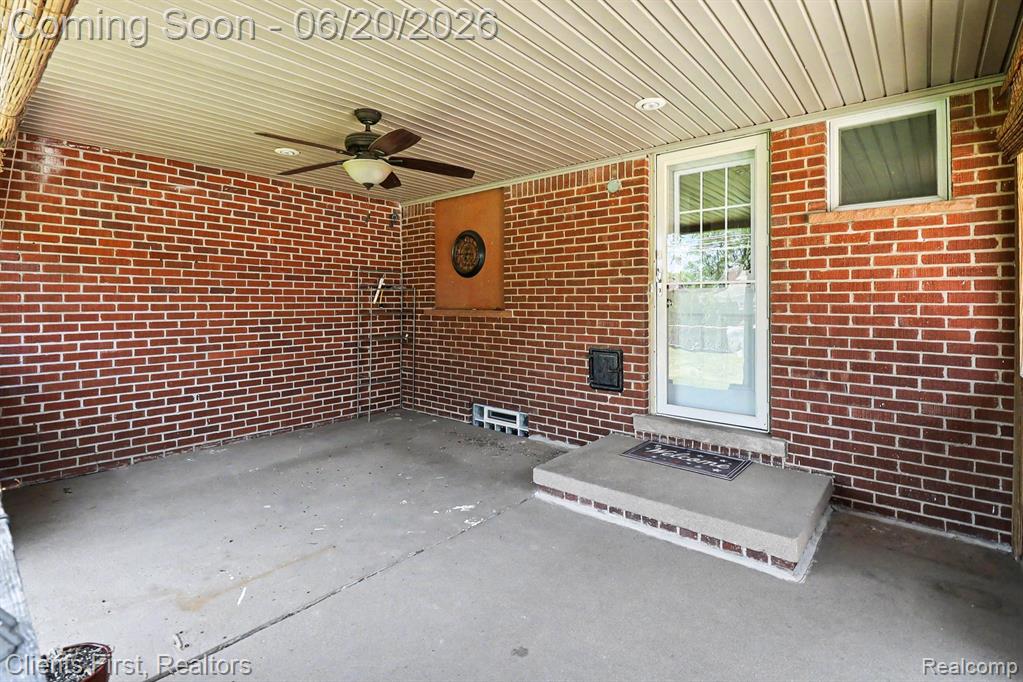 8260 Arnold Street, Dearborn Heights, MI 48127 — Photo 27
