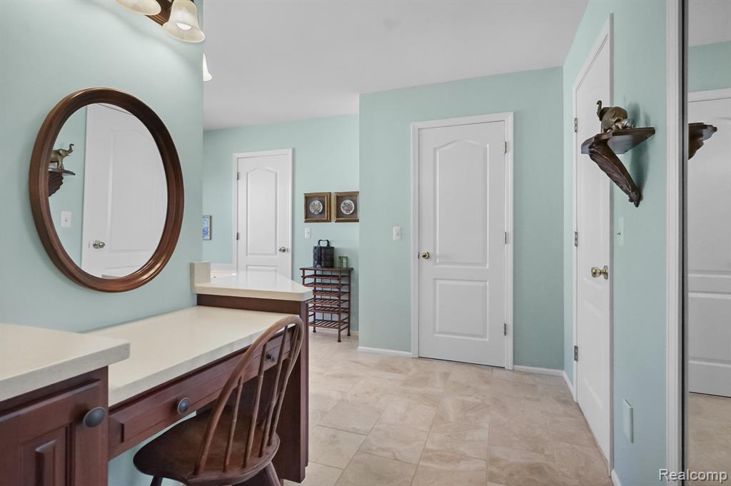 6573 Tree Knoll Drive, Troy, MI 48098 — Photo 26