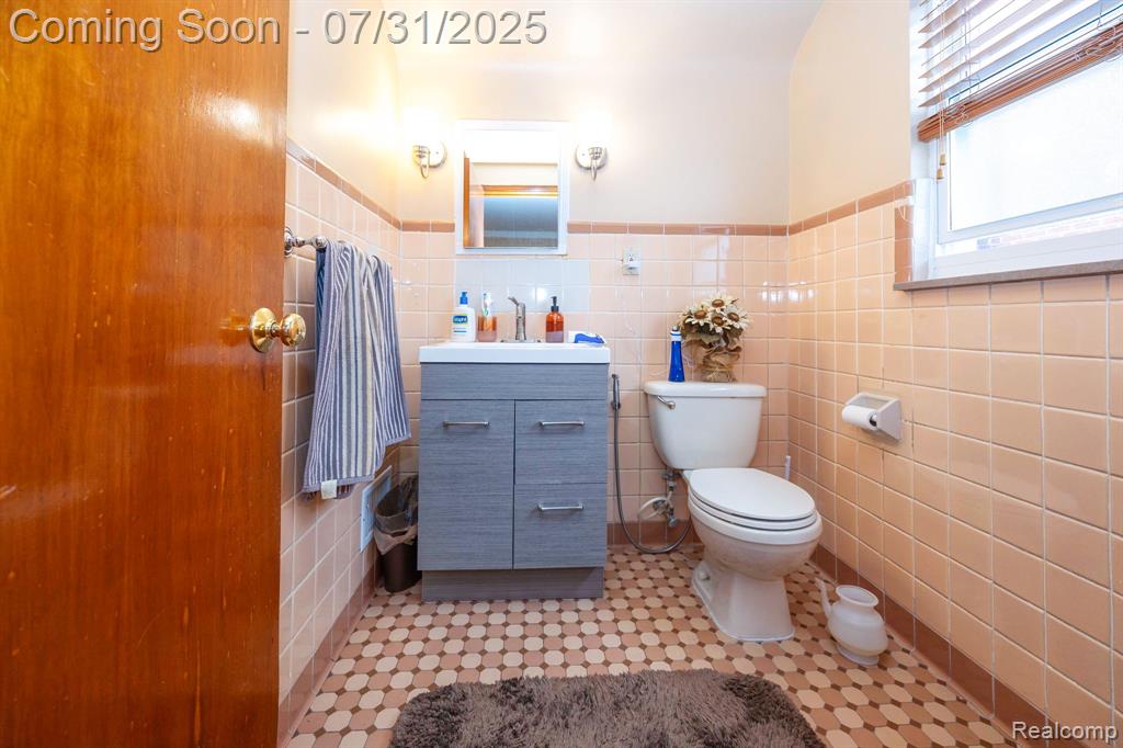 7833 W Morrow Circle, Dearborn, MI 48126 — Photo 29