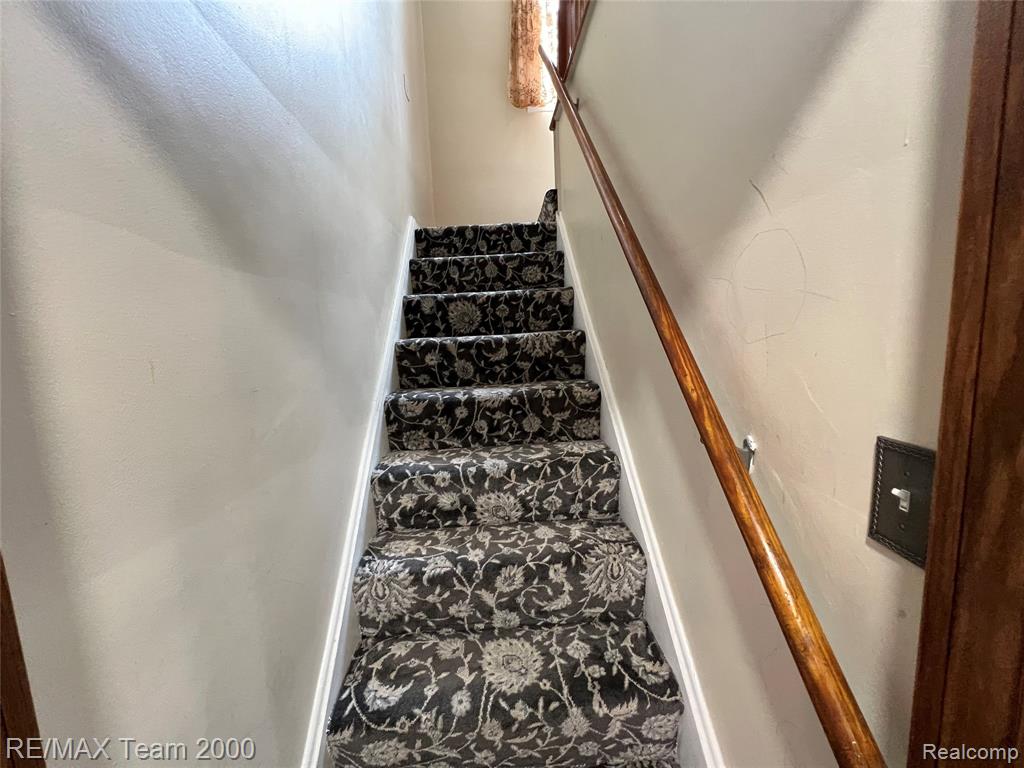 6410 Orchard Avenue, Dearborn, MI 48126 — Photo 29