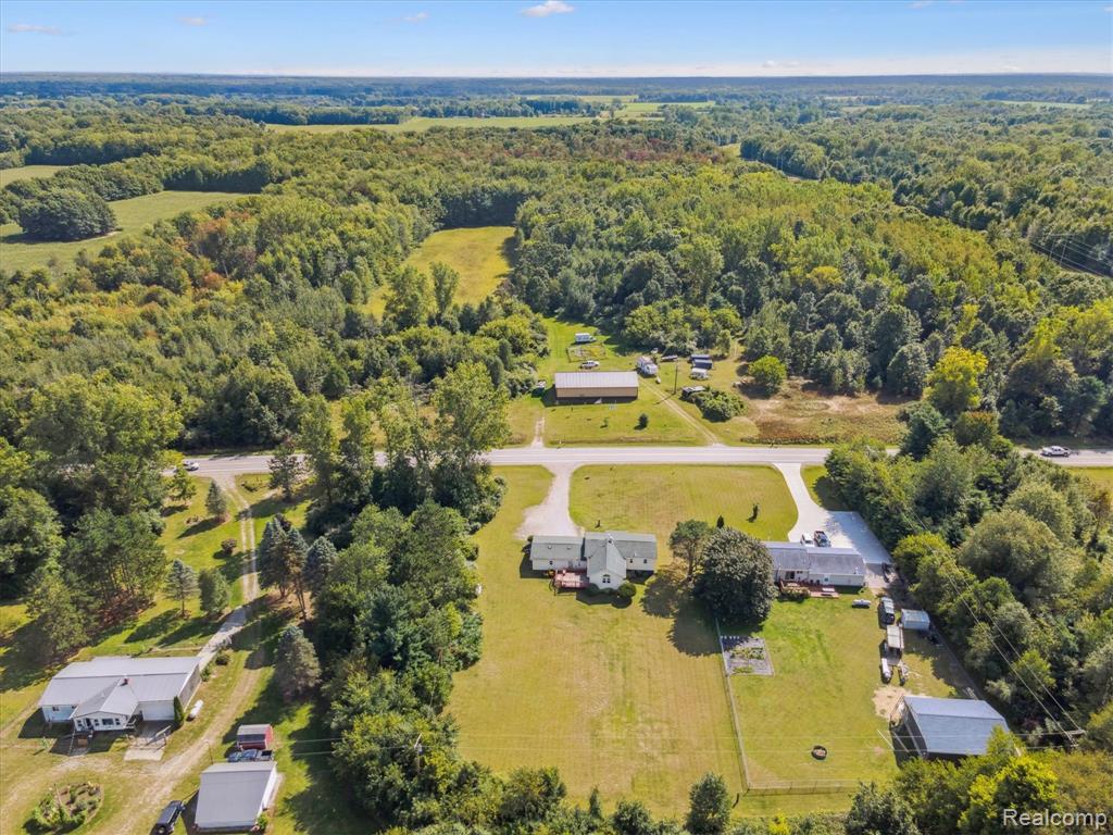 8260 Birch Run Road, Millington, MI 48746 — Photo 33