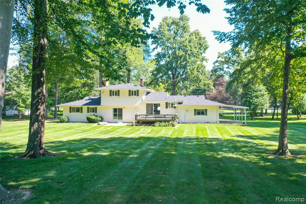 6158 Golfview Drive, Burton, MI 48509 — Photo 7