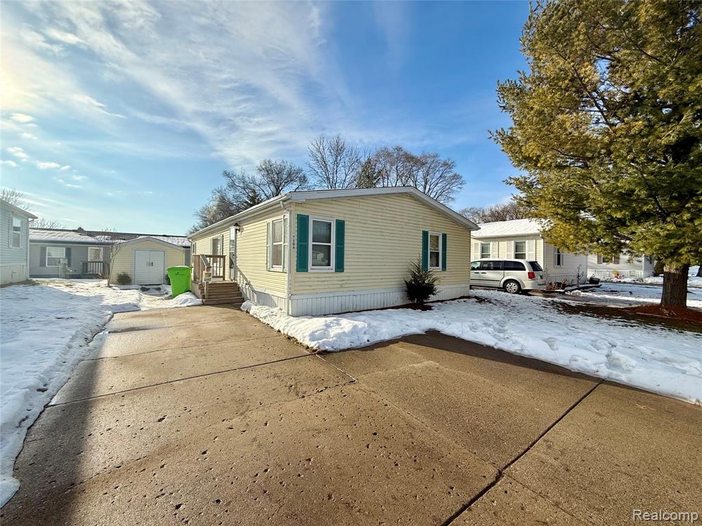 7104 Scarborough Ln., Whitmore Lake, MI 48189 — Photo 18