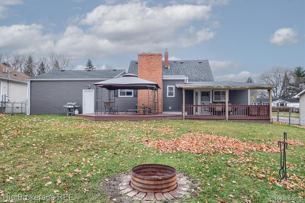 5107 Hartland Drive, Flint, MI 48506 — Photo 6