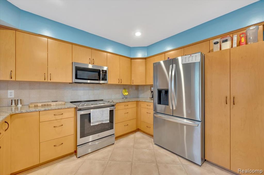 54549 Sherwood Lane, Shelby Twp, MI 48315 — Photo 12