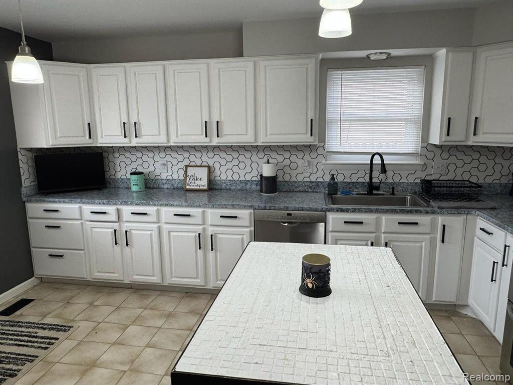 652 SHENANDOAH Drive, Clawson, MI — Photo 10