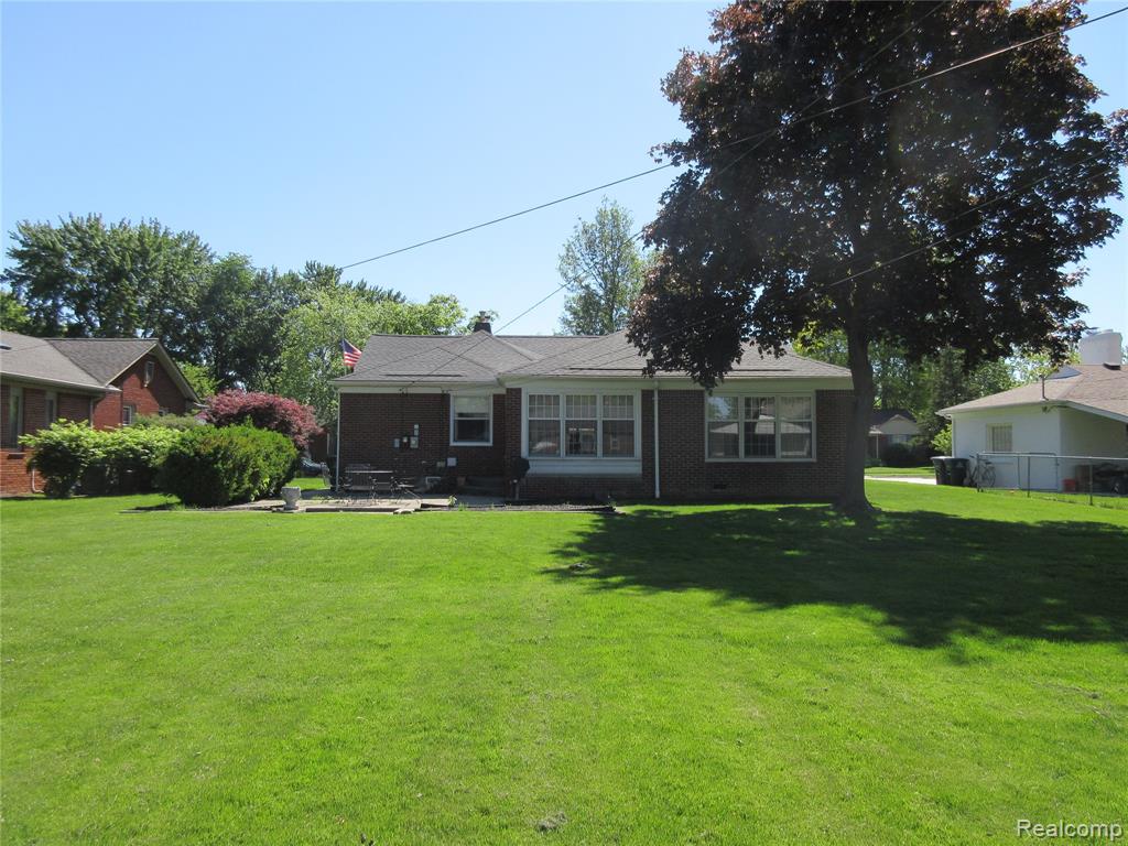 28325 Elmdale Street, Saint Clair Shores, MI 48081 — Photo 3