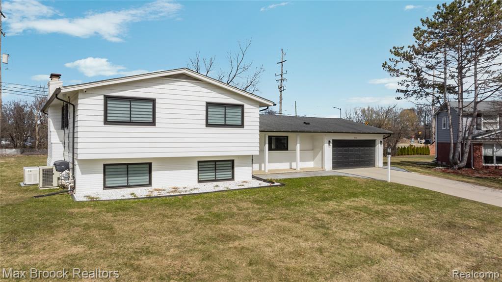 5316 CENTERBROOK Drive, West Bloomfield, MI — Photo 2