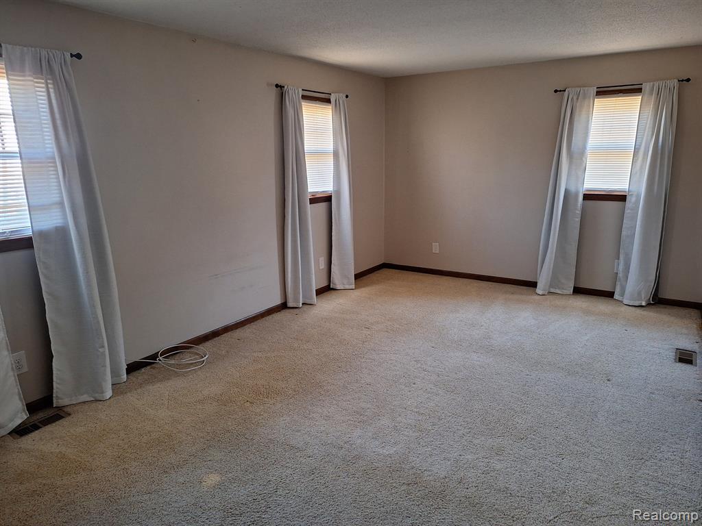 610 W 4TH Street, Royal Oak, MI 48067 — Photo 15