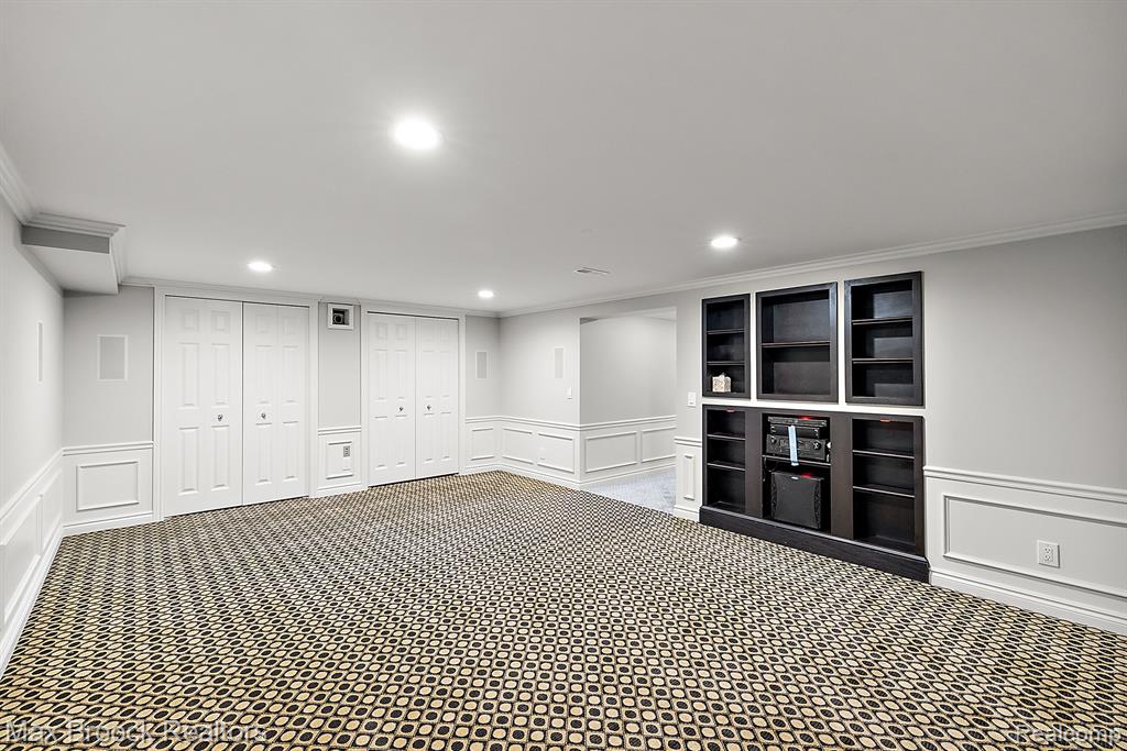 4696 PIER Court, Troy, MI 48098 — Photo 57