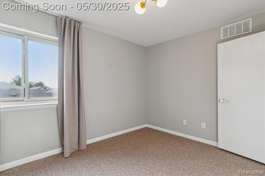 45127 Fair Oaks Drive, Canton, MI 48187 — Photo 31