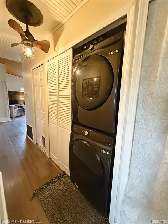 6307 Springdale Boulevard, Grand Blanc, MI 48439 — Photo 9