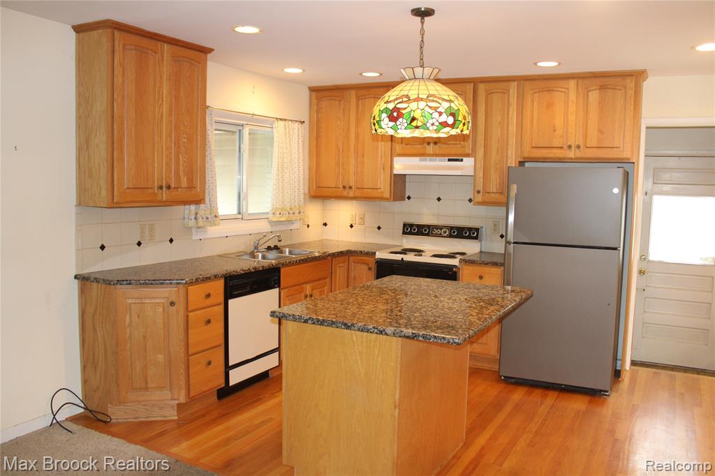 423 Dalebrook Lane, Bloomfield Hills, MI 48301 — Photo 6