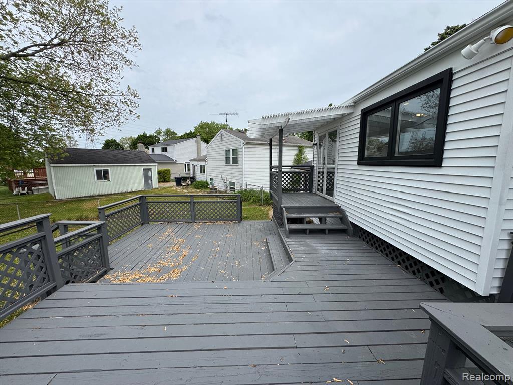 42811 WILMINGTON Drive, Sterling Heights, MI 48313 — Photo 25