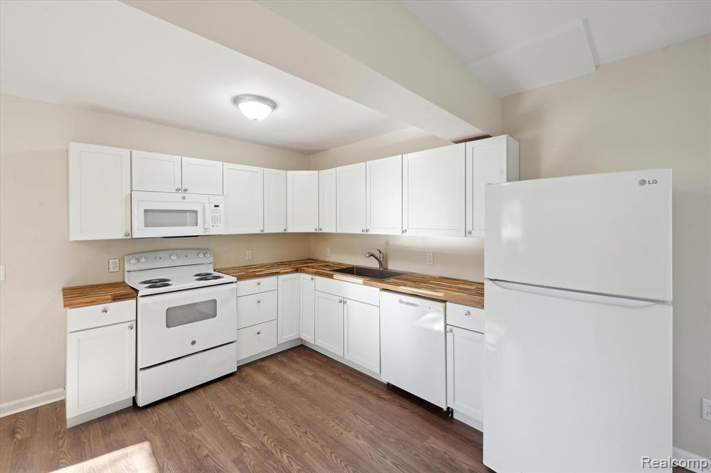 2481 PINECREST Avenue, Ann Arbor, MI 48104 — Photo 10