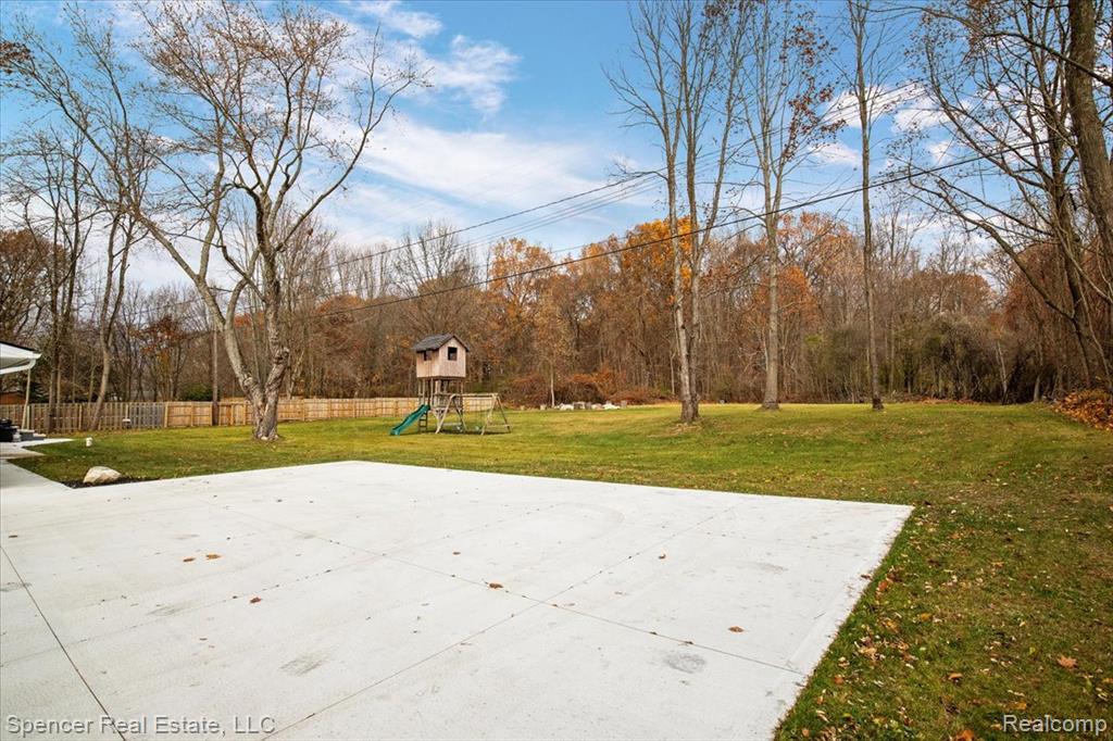 7669 S Eston Road, Clarkston, MI 48348 — Photo 20