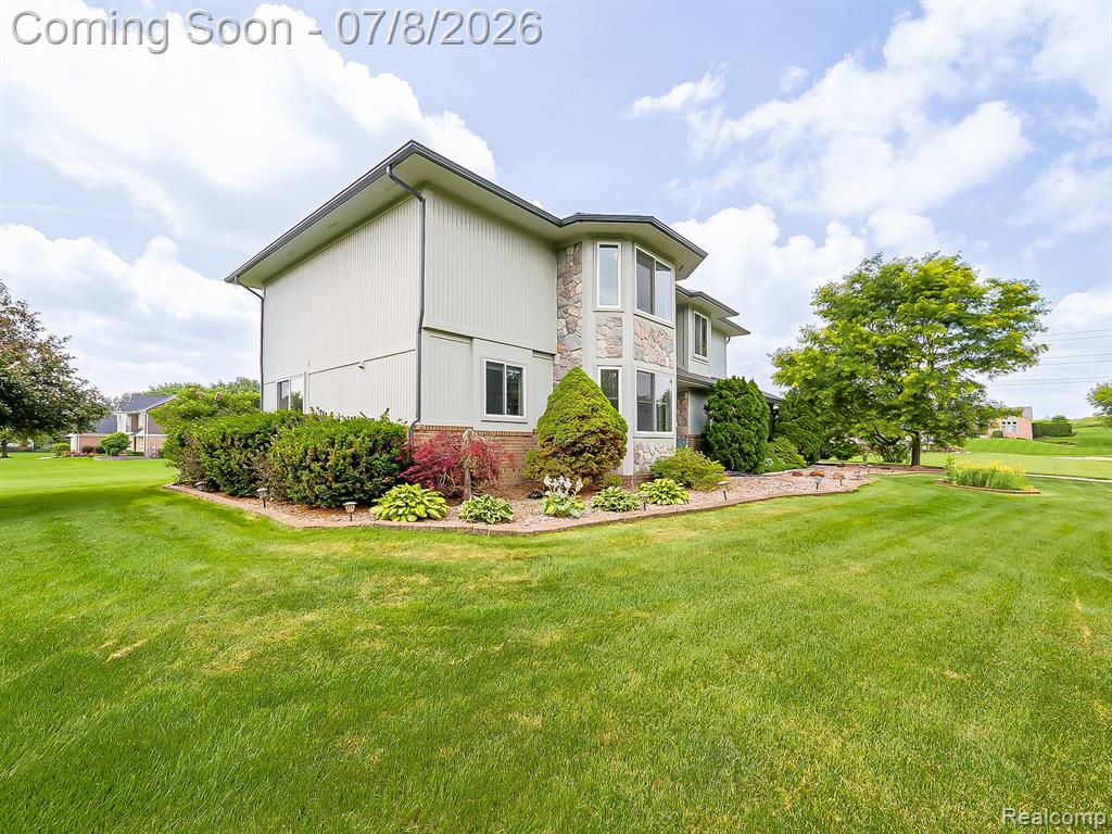 6398 High Valley Drive, White Lake, MI 48383 — Photo 34