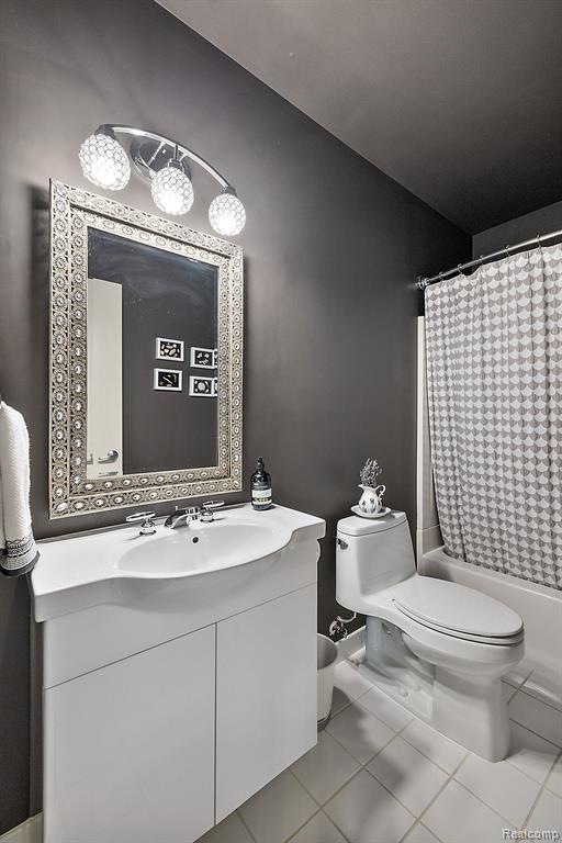 733 LONGFORD Drive, Rochester Hills, MI 48309 — Photo 73
