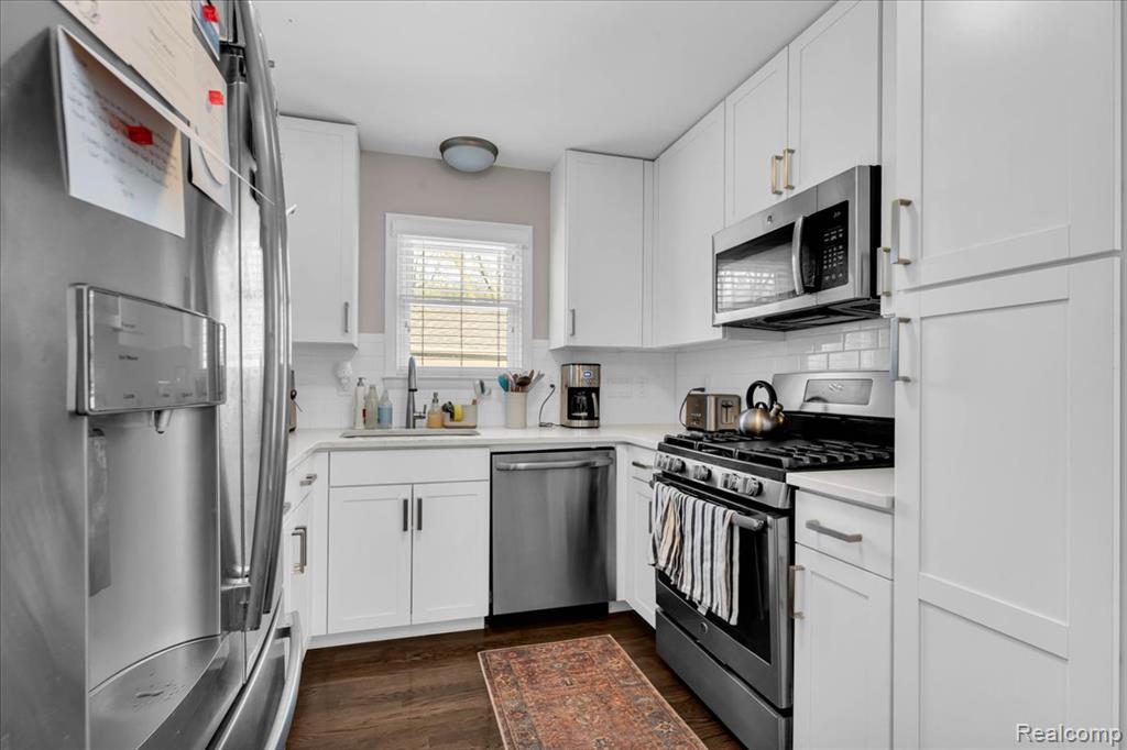 4216 Sheffield Road, Royal Oak, MI 48073 — Photo 12