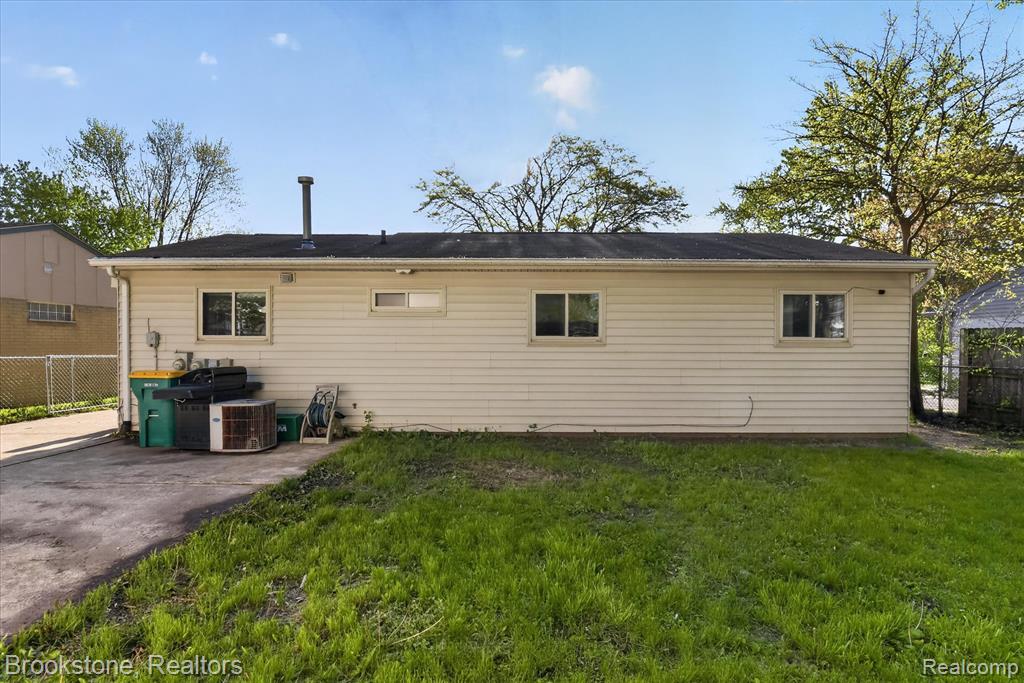 10972 Van Buren Street, Van Buren, MI 48111 — Photo 28