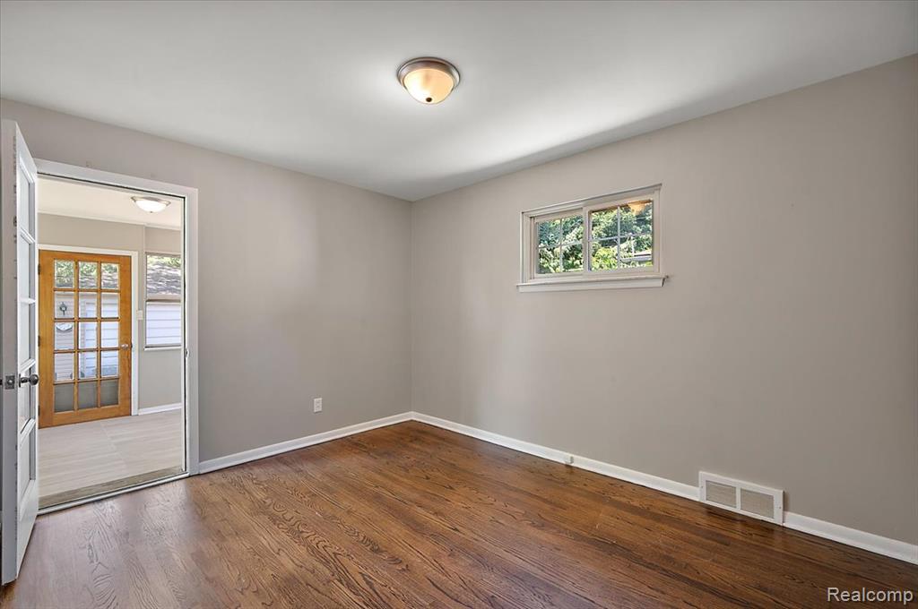 754 S Webik Avenue, Clawson, MI — Photo 51