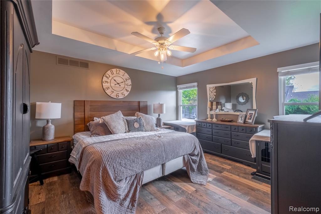 2410 Torrey Grove Court, Fenton, MI 48430 — Photo 16