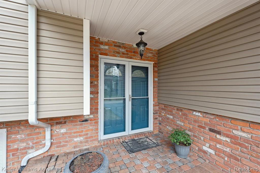 6521 Grand Circle Drive, Brighton, MI 48116 — Photo 5