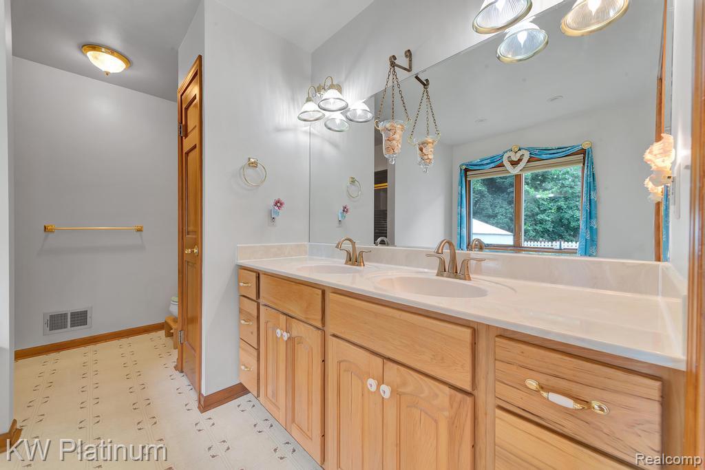 4626 Glenalda Drive, Clarkston, MI — Photo 23