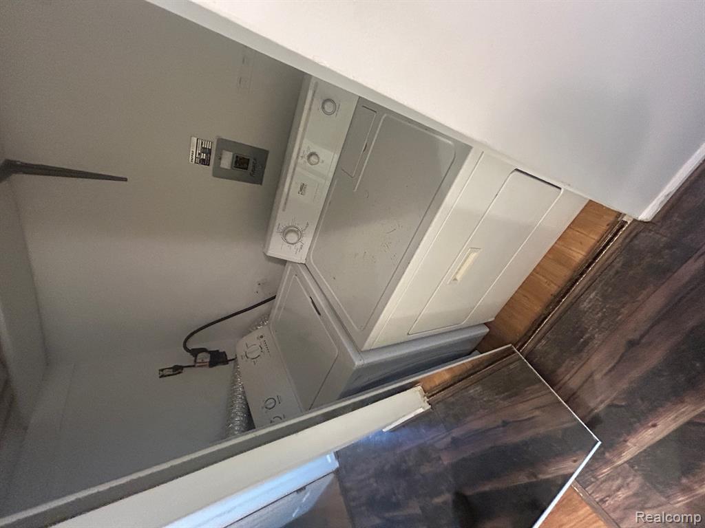 924 CHESTNUT HILL Drive, Auburn Hills, MI 48326 — Photo 12
