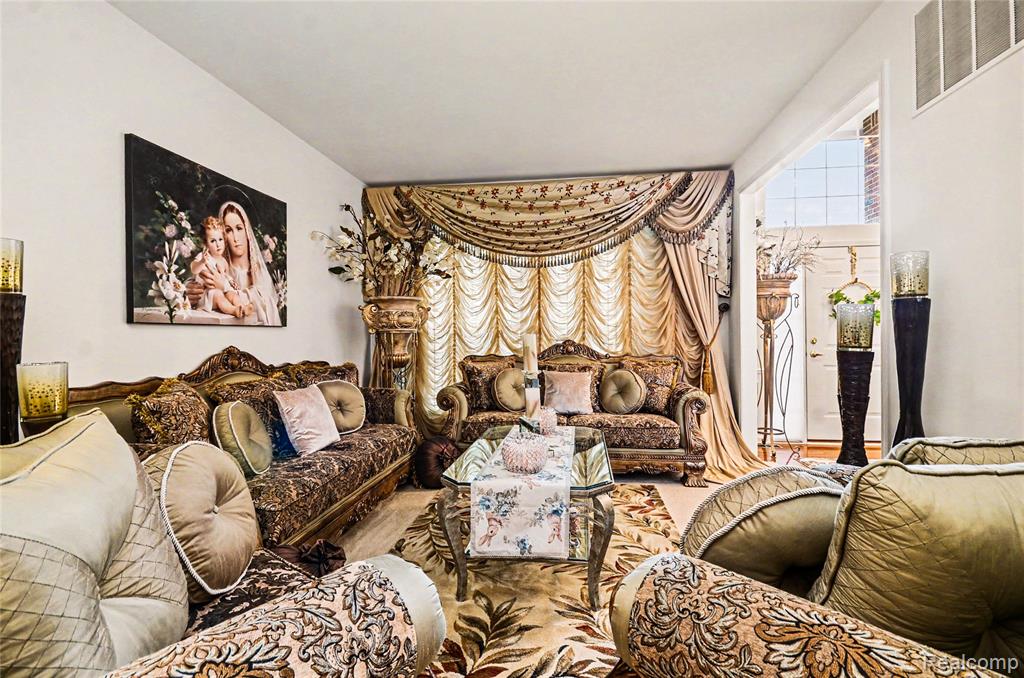 7316 N Central Park, Utica, MI 48317 — Photo 7