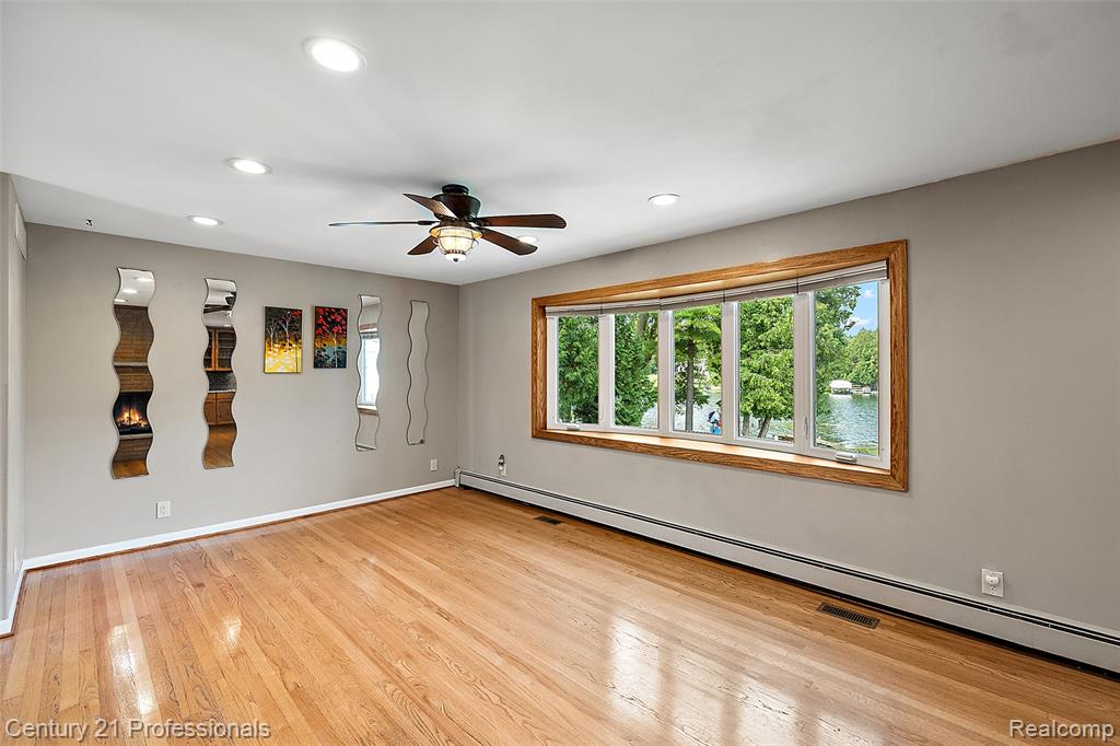 9311 Whipple Shores Drive, Clarkston, MI 48348 — Photo 45