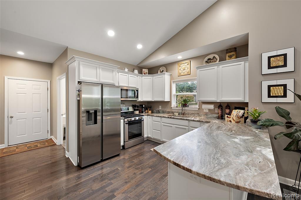 52 Parker Lane, Ortonville, MI 48462 — Photo 19