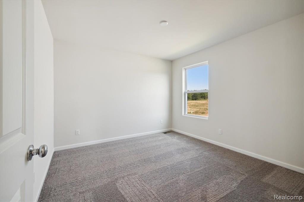 724 Knollwood Bend, Chelsea, MI 48118 — Photo 16