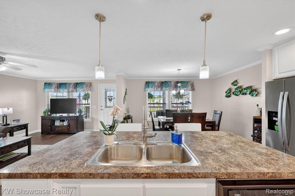 52525 Willow Wood Court, Chesterfield, MI — Photo 16