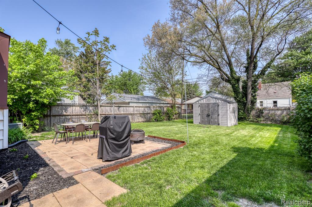 620 W KALAMA Avenue, Madison Heights, MI 48071 — Photo 3