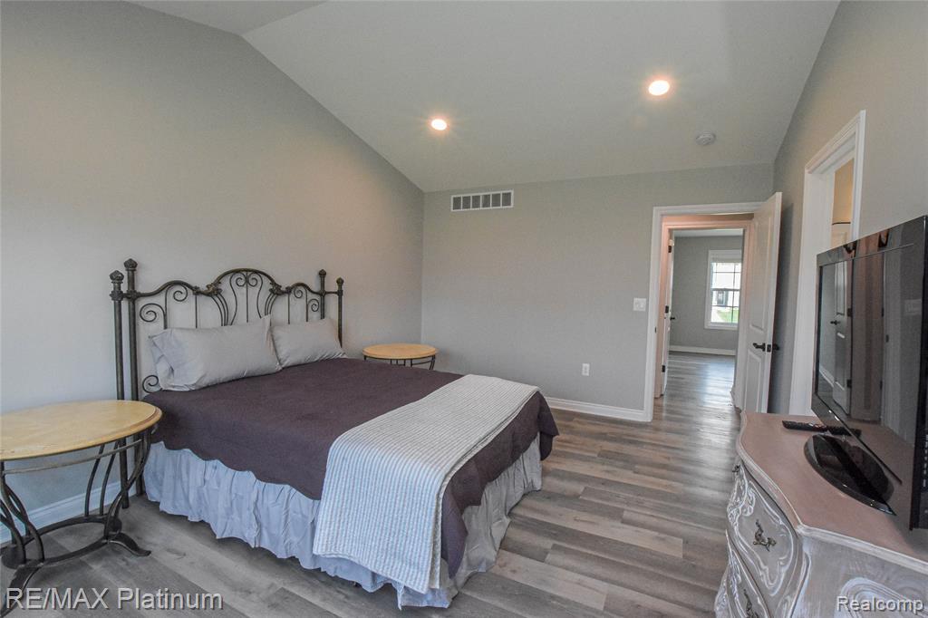1174 Prudence Drive, Waterford, MI 48327 — Photo 22