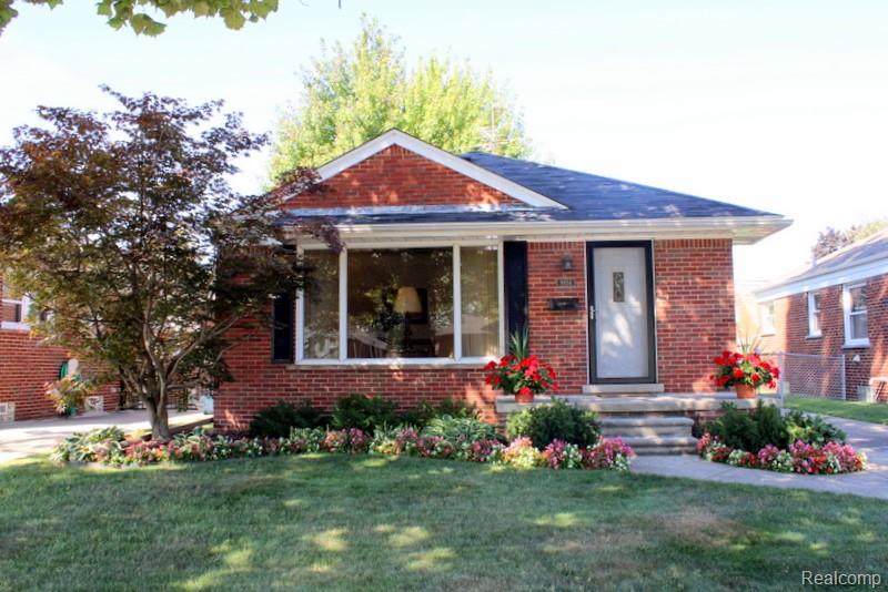 9854 Sterling Avenue, Allen Park, MI 48101 — Photo 2