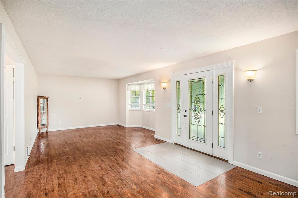5974 W OREGON Road, Lapeer, MI 48446 — Photo 5